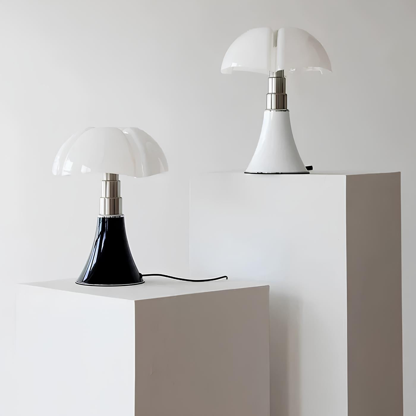 BlossomGlow Designer bordlampe - Elegance møder belysning